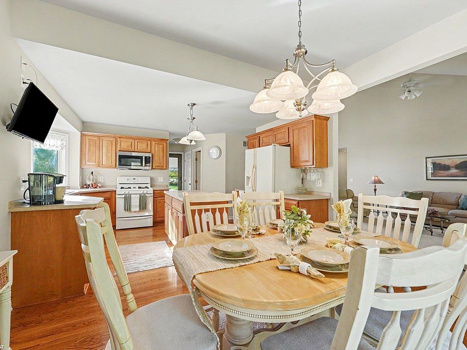 37287 Willow Creek Ln, photo 9