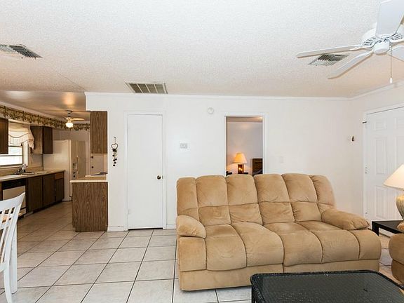 5th image of 656 Royal Palm Dr