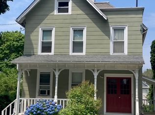 18 Cleveland St #2, New London, CT 06320