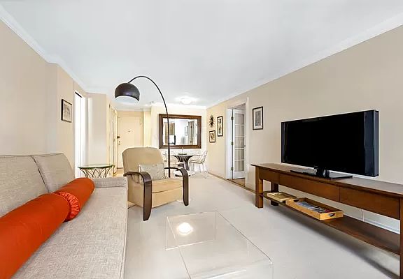 2nd image of 240 E 35th St #7D7E