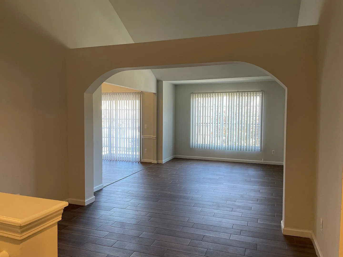 Shelby Township 2 Bedroom, 2 Bath Condo-Style Apartment, ATT. Garage & Pool — Photo 3