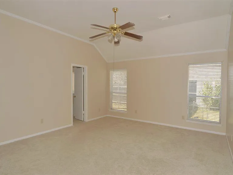 11514 Sagecreek Dr — Photo 10