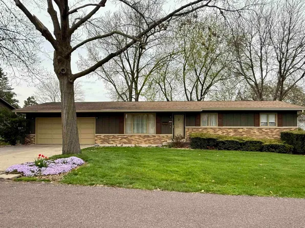 1205 Klein Ave, Galesburg, IL 61401