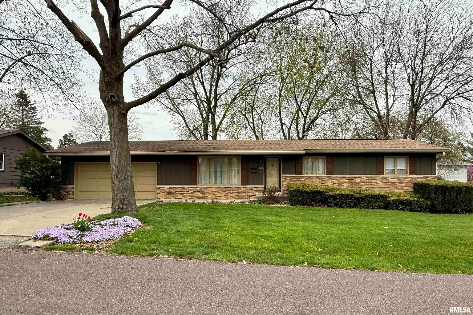 1205 Klein Ave photo 1