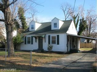 208 N Huron Dr, Oxon Hill, MD 20745