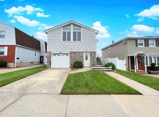 64 Kenmore St, Staten Island, NY 10312