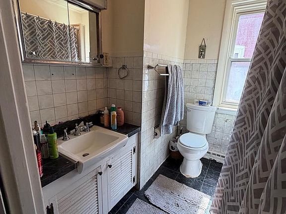 4th image of 118 Park Ave