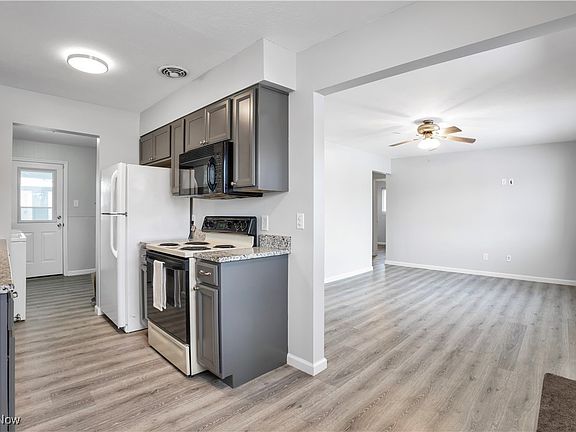 5th image of 306 Gayle Dr