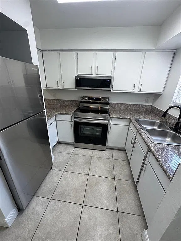 1197-1197 Bentley Rd — Photo 4