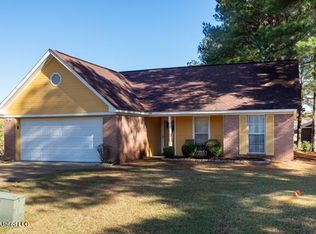 3160 Glennhaven Dr, Byram, MS 39272