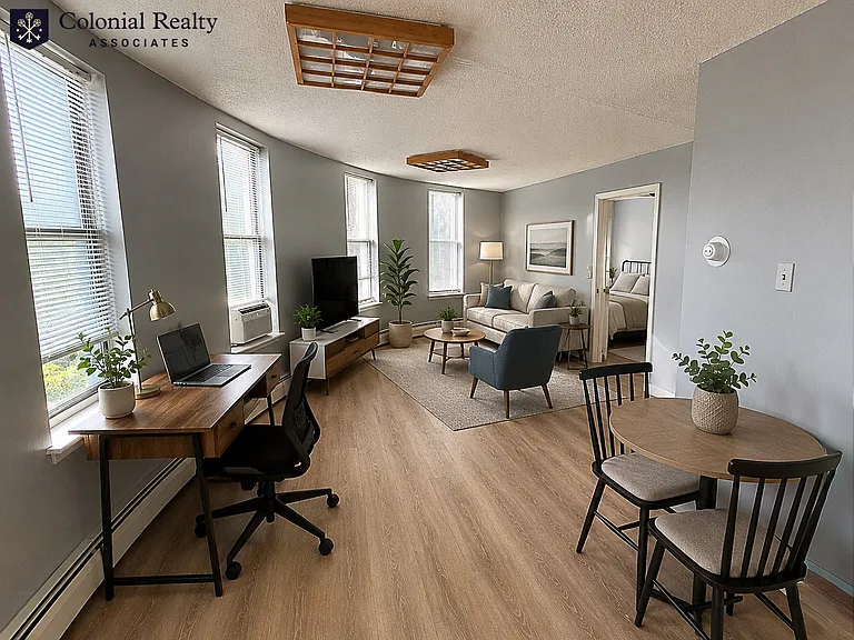 1880 Commonwealth Ave #10 — Photo 2