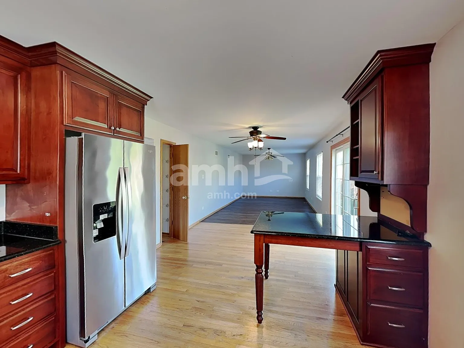 4 bed, 2.5 bath, 2058 sqft, $3,195 — Photo 3