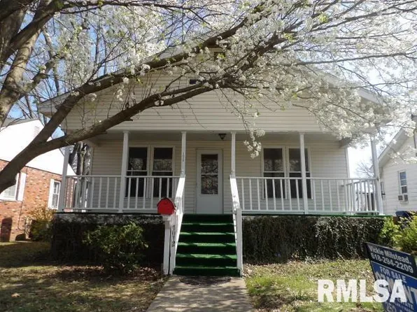 1012 S Roosevelt St, Harrisburg, IL 62946