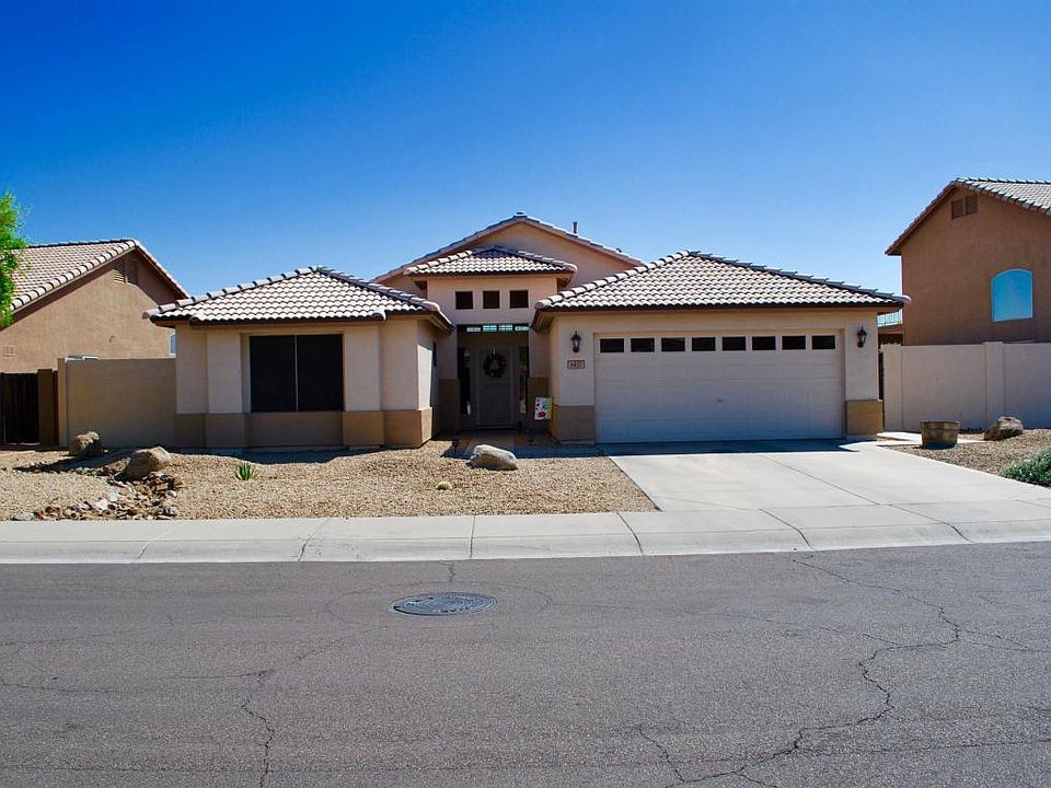 1st image of 8437 W Laurel Ln