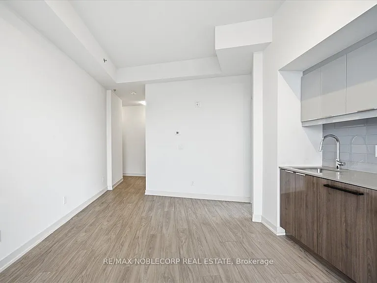 90 Glen Everest Rd #524 — Photo 14