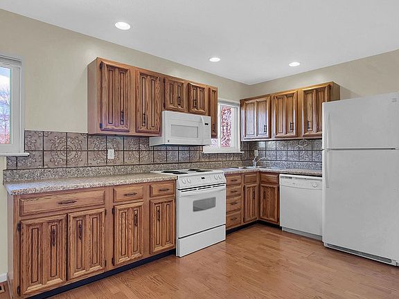 3rd image of 2251 Marrisa Dr