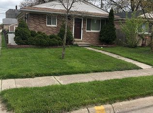 22864 Shakespeare Ave, Eastpointe, MI 48021