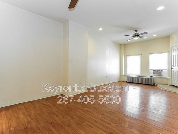 5th image of 7774 Montgomery Ave