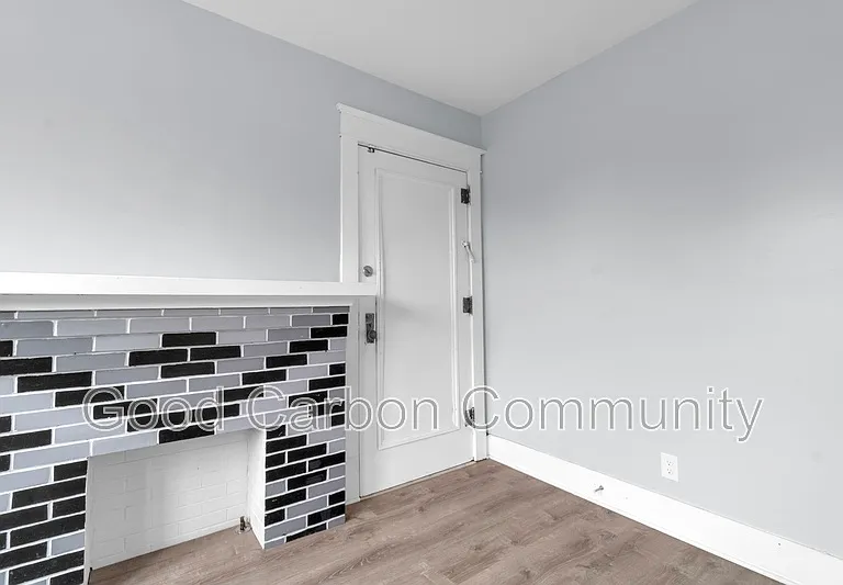 2805 Main St #2 — Photo 11