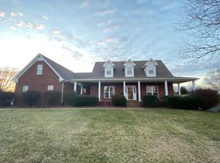 2790 Warwick Ct, Thompsons Station, TN 37179
