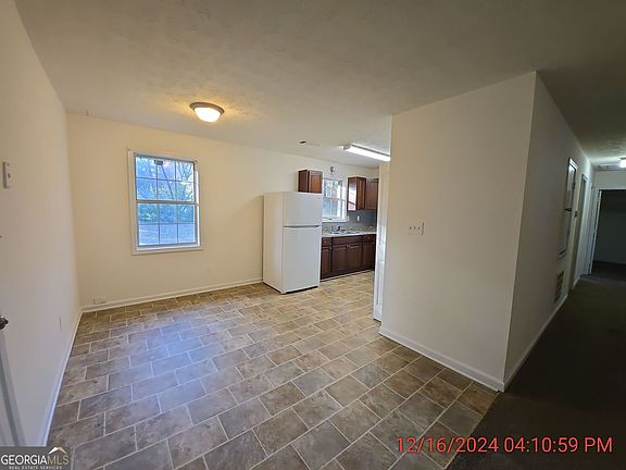 5th image of 5223 Linda Pl