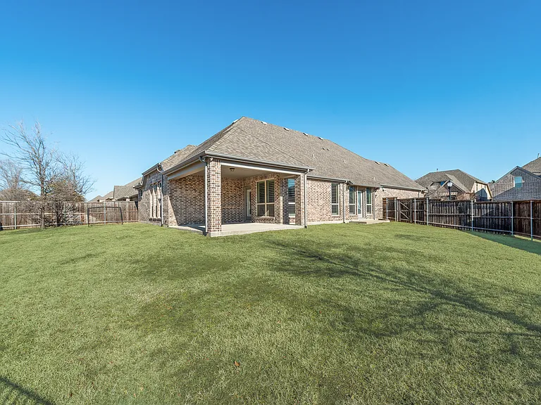 4420 Avenida Ln — Photo 22