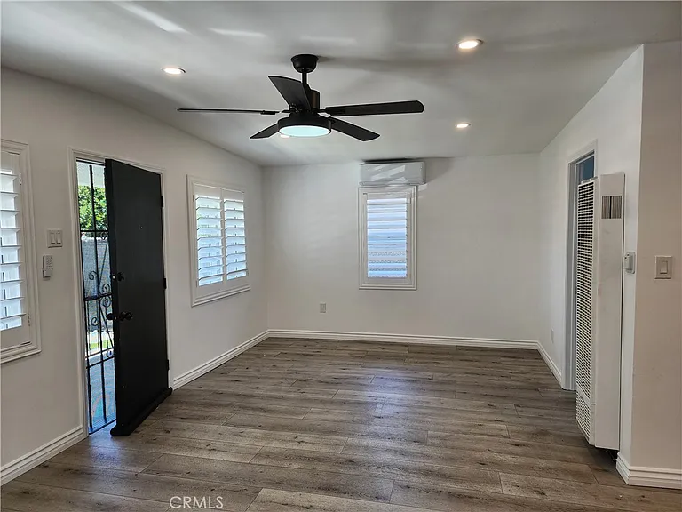 9540 Defiance Ave — Photo 2