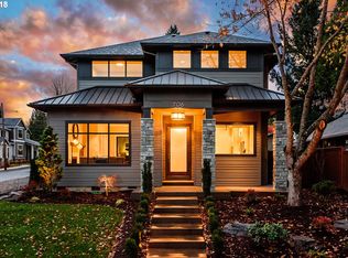 706 2nd St, Lake Oswego, OR 97034