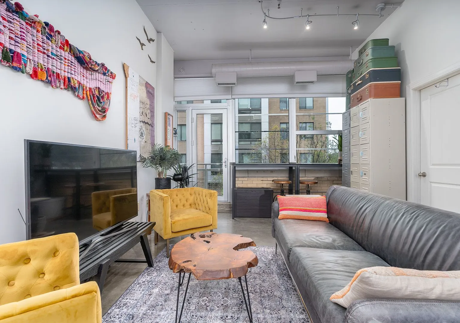 Columbia Heights Loft | 2 Bed | 2 Bath | 850 Sf | Private Balcony | 1 Assigned Garage Parking Space — Photo 1