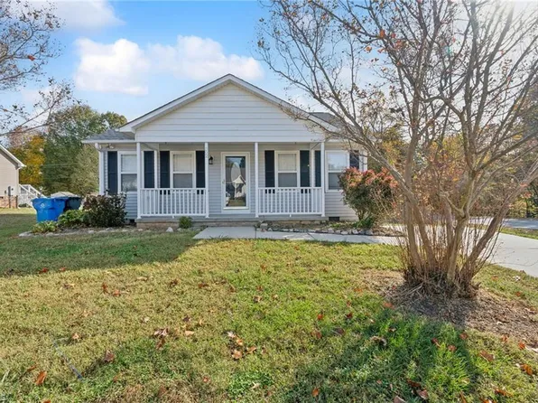 302 Floyd Berrier Dr, Kernersville, NC 27284