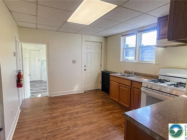 1224 Lehigh St #2 — Photo 3