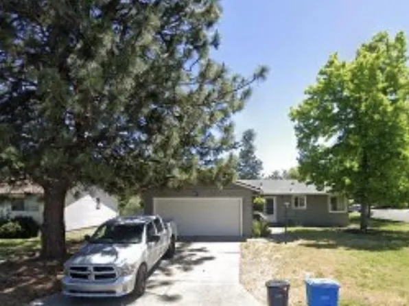 875 Cambridge St, Ashland, OR 97520