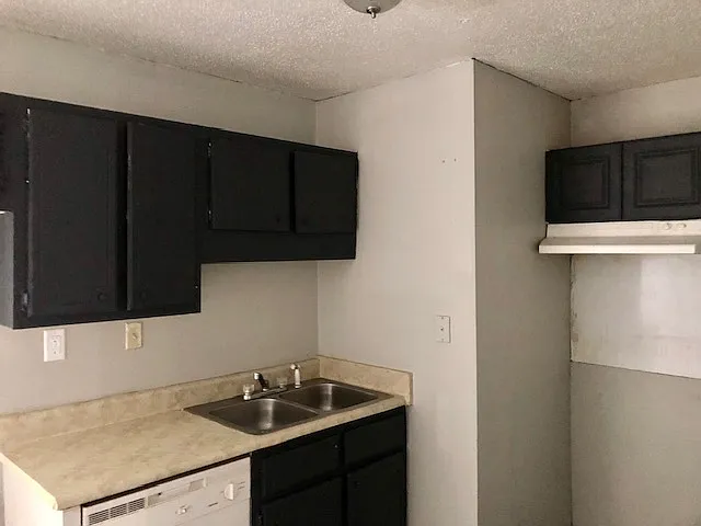 Complex ~ West Tenth Street Verona Ms - 105b — Photo 4