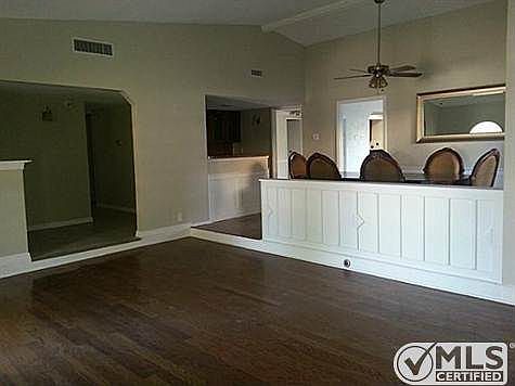 3rd image of 5001 Blair Oaks Cir