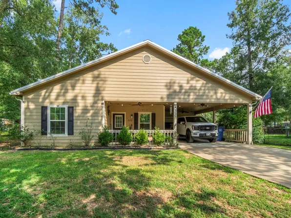 337 Windwood Dr, Livingston, TX 77351