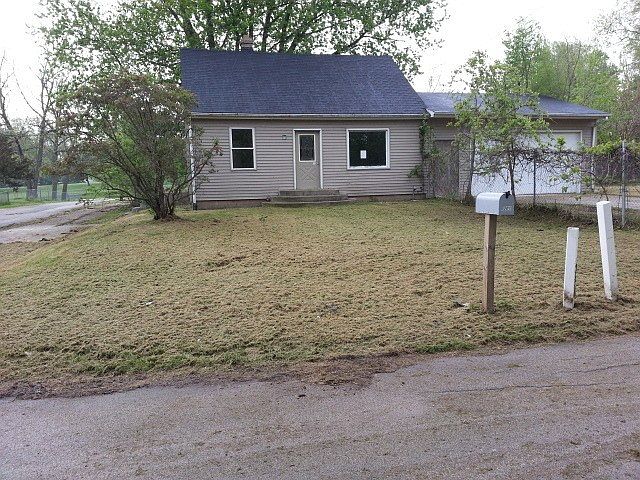 2nd image of 302 Garver Ave