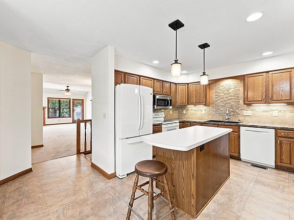 5th image of 5616 SW Barrington Ct S
