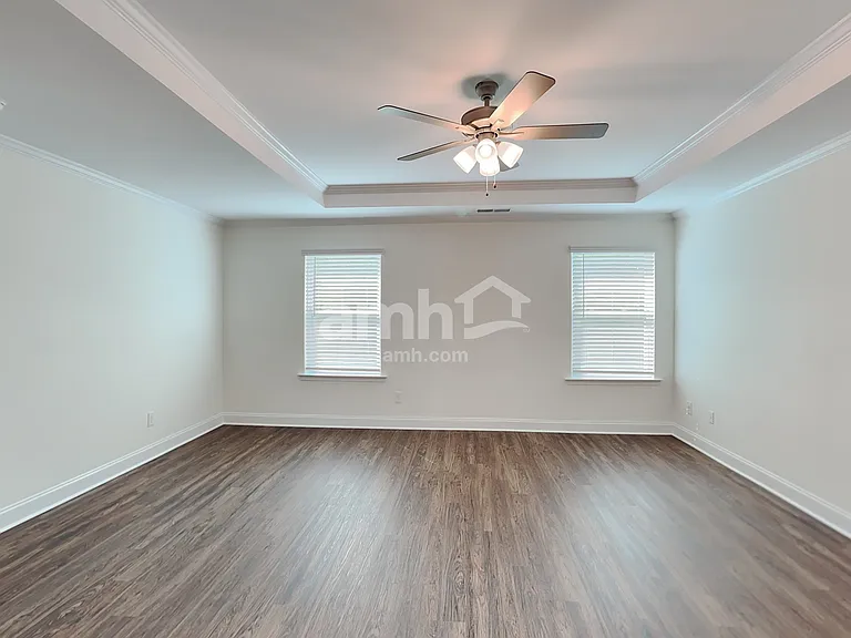 2147 Laurel Village Cir — Photo 10