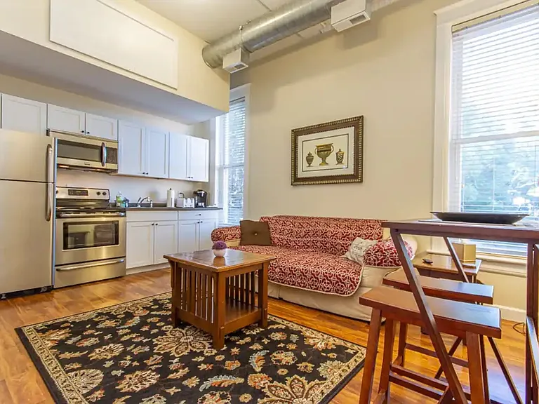 605 Bluff St #220 — Photo 1
