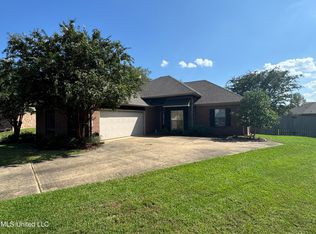 212 Binnacle Ct, Brandon, MS 39047