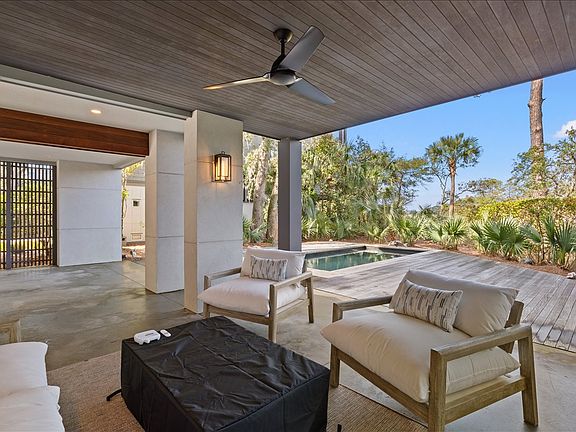 5th image of 6 Little Rabbit Ln