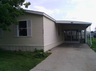 956 Pembrooke Ln, Dekalb, IL 60115