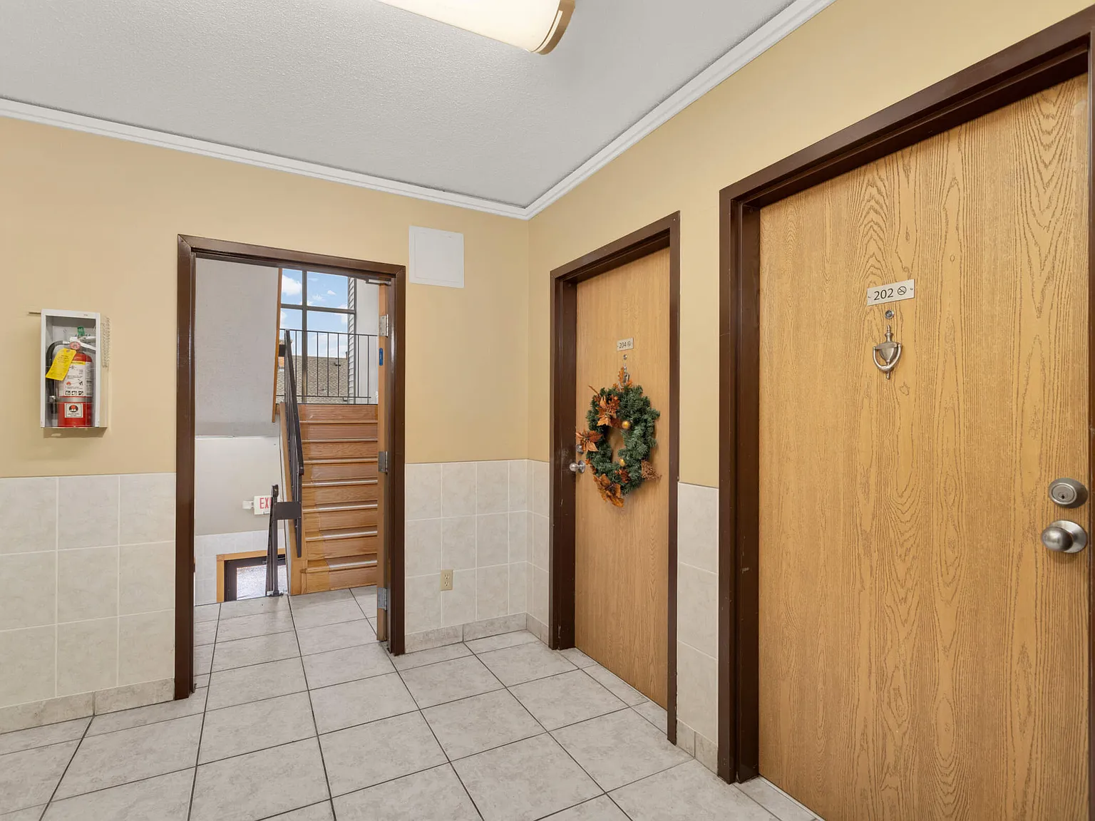 2 bed, 890 sqft, $1,545 — Photo 4