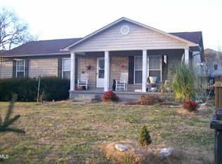 183 Sun Ln, La Follette, TN 37766
