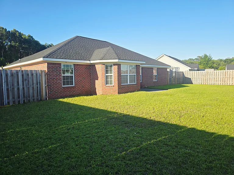 111 Quarterhorse Dr — Photo 13