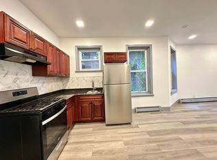 79 Bostwick Ave #2E, Jersey City, NJ 07305