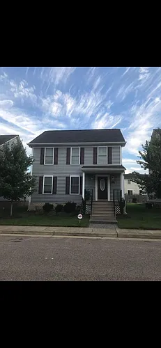 1717 Kemper St Photo 1