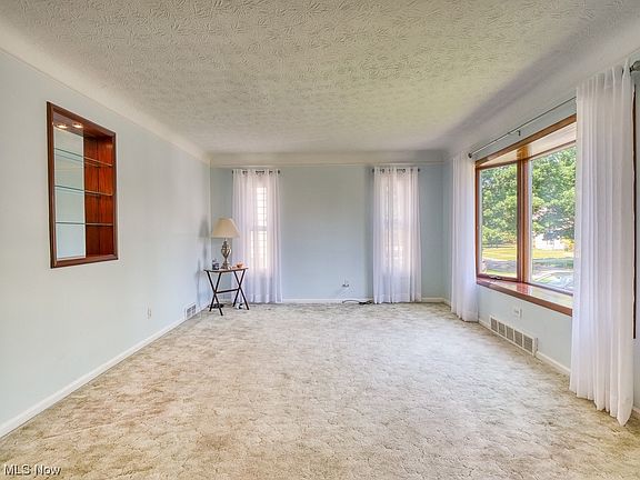 3rd image of 10217 Halcyon Dr