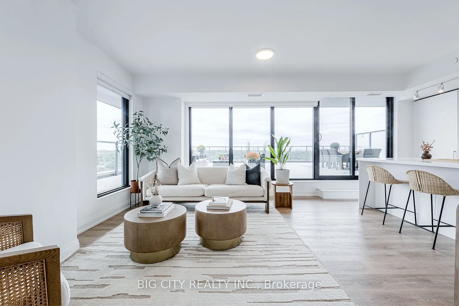 2 bed, $4,750 — Photo 2