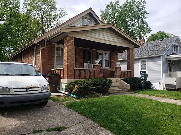 2nd image of 1829 Emerson Ave